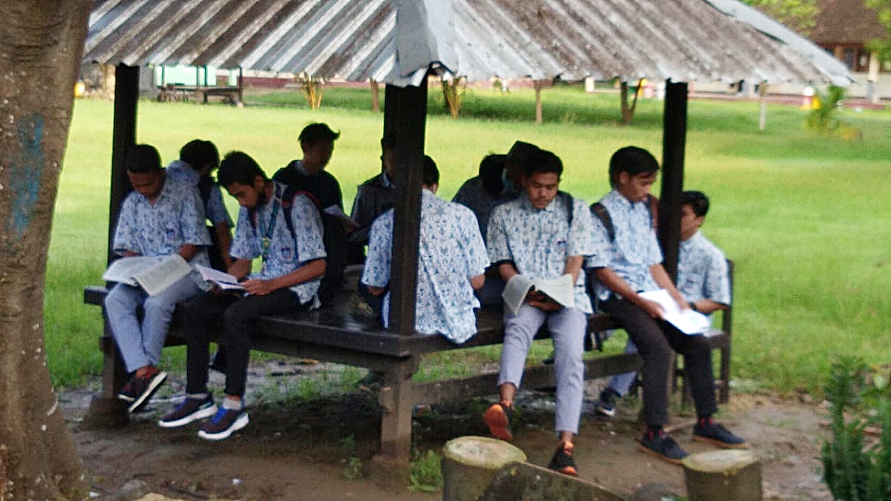 Pojok Baca (11 Februari) 2